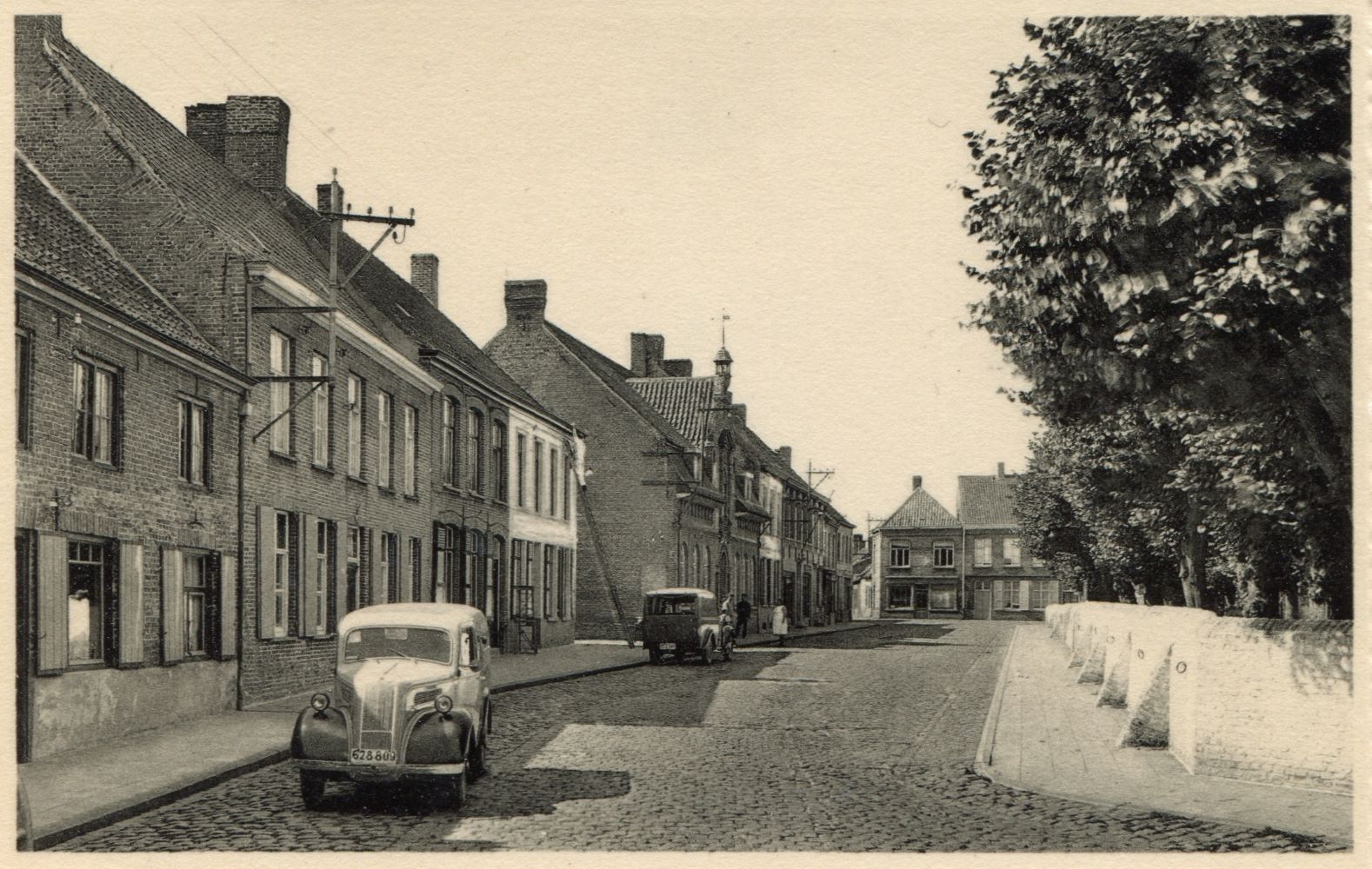 Dorp Alveringem - auto vader Maurice Verfaillie